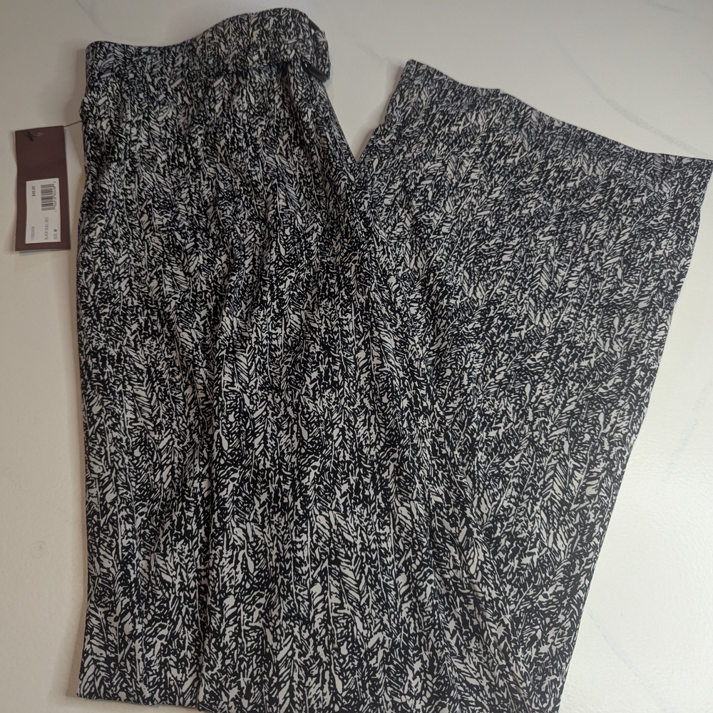 Love Scarlett Women’s Black And White Wide Leg Pull On Pants, NWT, Size M